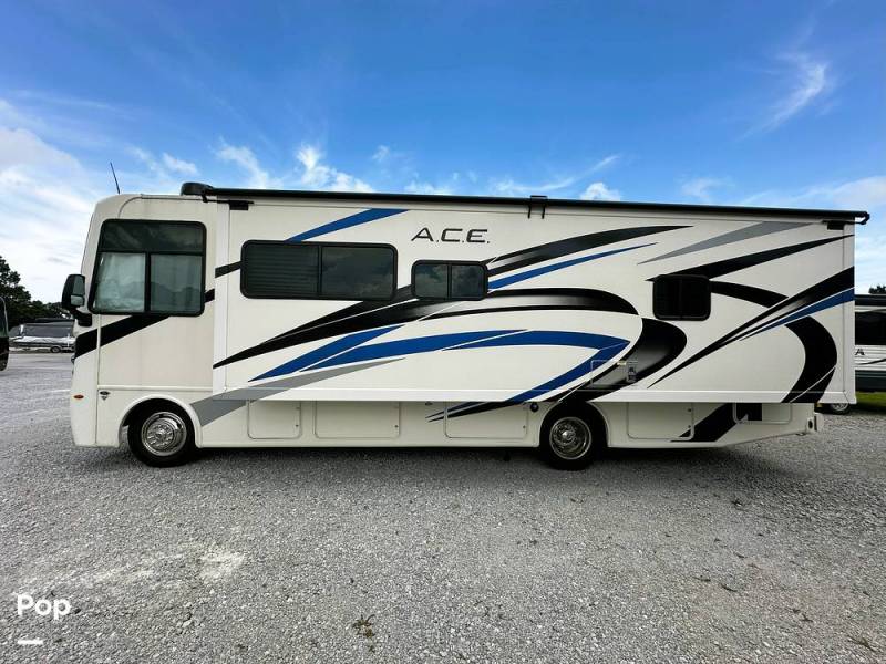2023 Thor Motor Coach A.C.E. 29D, $ 130,000