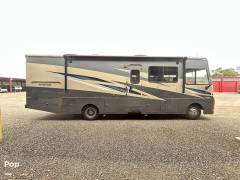 2021 Winnebago Vista 31B, $ 109,000