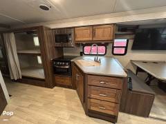 2021 Winnebago Vista 31B, $ 109,000