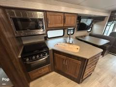 2021 Winnebago Vista 31B, $ 109,000