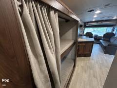 2021 Winnebago Vista 31B, $ 109,000