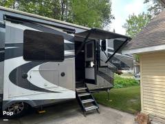 2019 Forest River Cardinal Luxury 3700FLX, $ 55,400