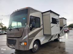 2015 Winnebago Vista 27N, $ 44,000