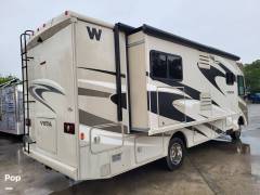 2015 Winnebago Vista 27N, $ 44,000