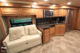 2015 Winnebago Journey 36M, $ 134,900