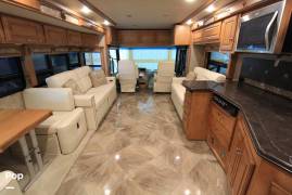2015 Winnebago Journey 36M, $ 134,900