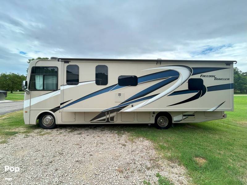 2022 Thor Industries Freedom Traveler 30A, $ 92,000