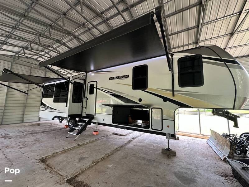 2021 Alliance RV Paradigm 340RL, $ 60,000