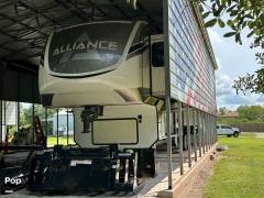 2021 Alliance RV Paradigm 340RL, $ 60,000