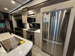 2021 Alliance RV Paradigm 340RL, $ 60,000