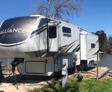 2021 Alliance RV Paradigm 340RL, $ 60,000