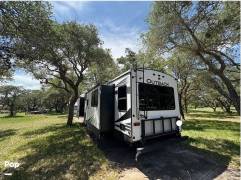 2019 Keystone Outback 330RL, $ 29,500