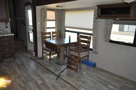 2018 Highland Ridge Light 319RLS, $ 33,750