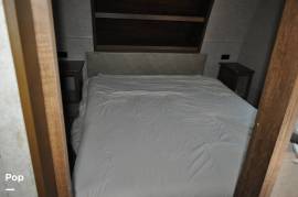 2018 Highland Ridge Light 319RLS, $ 33,750