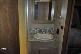 2018 Highland Ridge Light 319RLS, $ 33,750