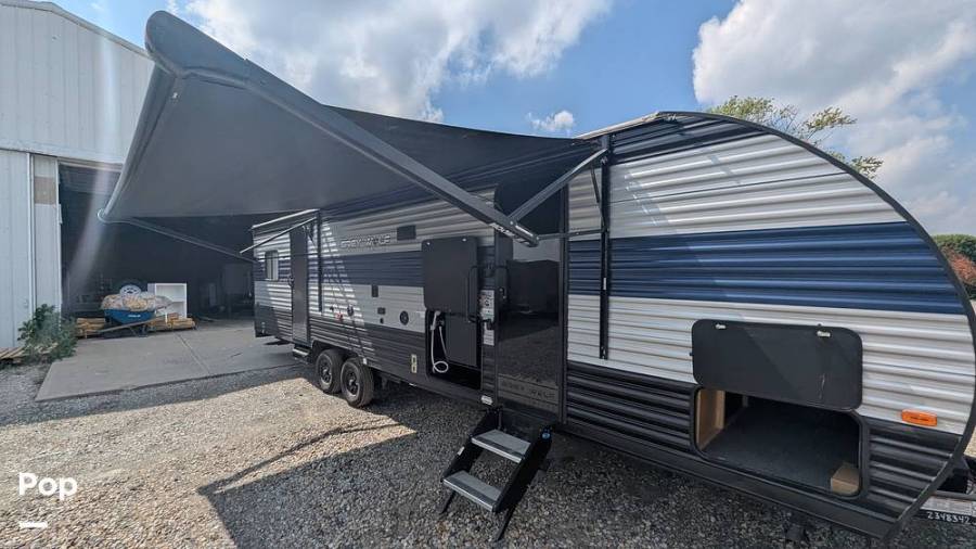 2021 Forest River Grey Wolf 27RR, $ 23,900