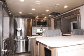 2022 Vanleigh RV Beacon 42RKB, $ 79,499