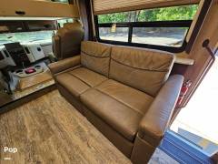 2018 Thor Motor Coach Hurricane 27B, $ 55,000