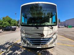 2018 Thor Motor Coach Hurricane 27B, $ 55,000