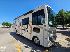 2018 Thor Motor Coach Hurricane 27B, $ 55,000