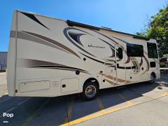 2018 Thor Motor Coach Hurricane 27B, $ 55,000