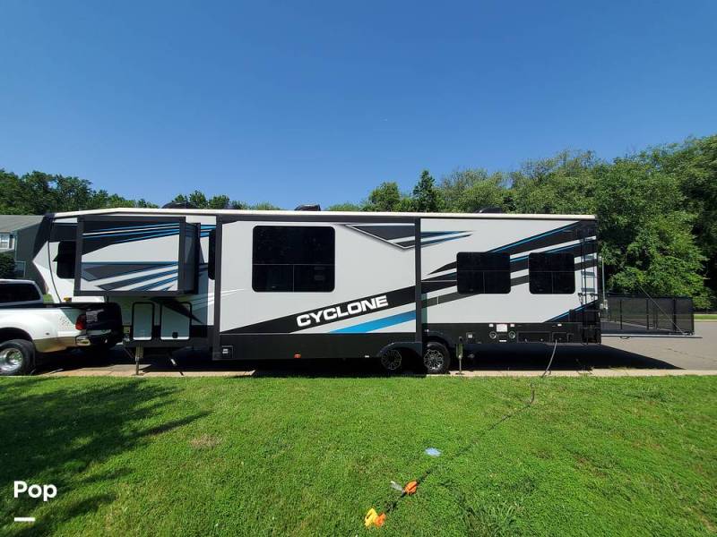 2021 Heartland Cyclone 3713, $ 69,900