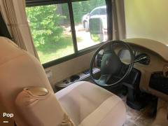 2015 Thor Motor Coach Miramar 34.1, $ 63,900