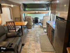 2015 Thor Motor Coach Miramar 34.1, $ 63,900