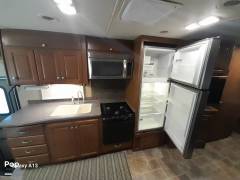 2015 Thor Motor Coach Miramar 34.1, $ 63,900