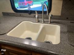 2015 Thor Motor Coach Miramar 34.1, $ 63,900