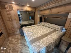 2019 Newmar Canyon Star 3719, $ 168,000