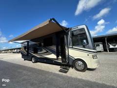2019 Newmar Canyon Star 3719, $ 168,000