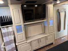 2018 Luxe Gold 41GMD, $ 55,000