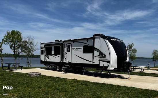 2022 Grand Design Reflection 315RLTS, $ 42,995