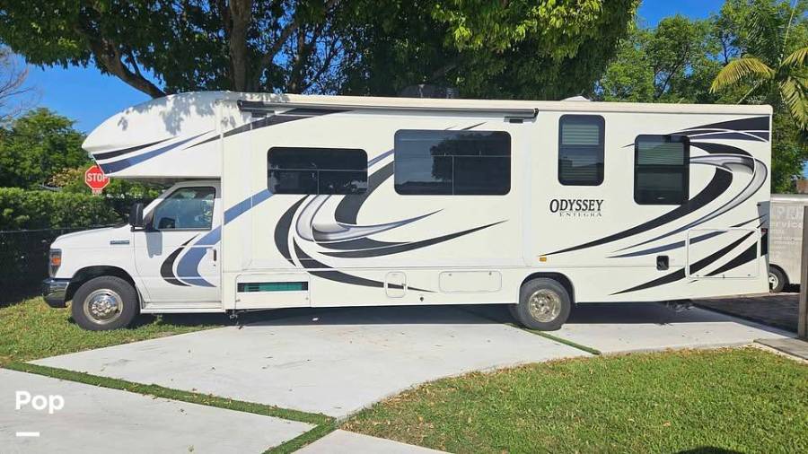 2020 Entegra Coach Odyssey 29K, $ 69,900