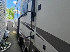 2015 Forest River Cedar Creek 31RK, $ 15,500