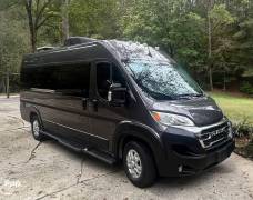 2024 Thor Motor Coach Dazzle 2LB, $ 76,599