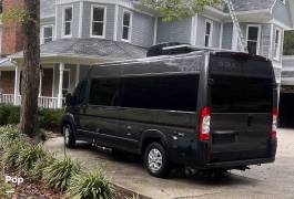 2024 Thor Motor Coach Dazzle 2LB, $ 76,599