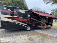2014 Winnebago Vista 35F, $ 54,950