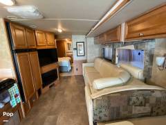 2014 Winnebago Vista 35F, $ 54,950