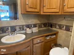2014 Winnebago Vista 35F, $ 54,950