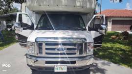 2017 Fleetwood Jamboree 30F, $ 58,700