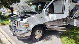 2017 Fleetwood Jamboree 30F, $ 58,700
