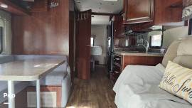 2017 Fleetwood Jamboree 30F, $ 58,700