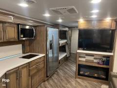 2024 Jayco Seneca 37L, $ 253,000