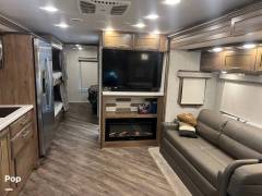 2024 Jayco Seneca 37L, $ 253,000