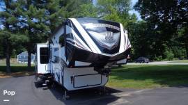 2016 Grand Design Momentum 385TH, $ 60,000