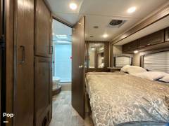 2022 Thor Motor Coach Chateau 27R, $ 67,900