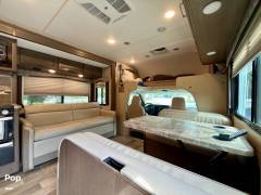 2022 Thor Motor Coach Chateau 27R, $ 67,900