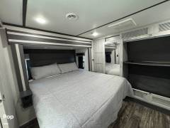 2022 Keystone Fuzion 419, $ 88,000